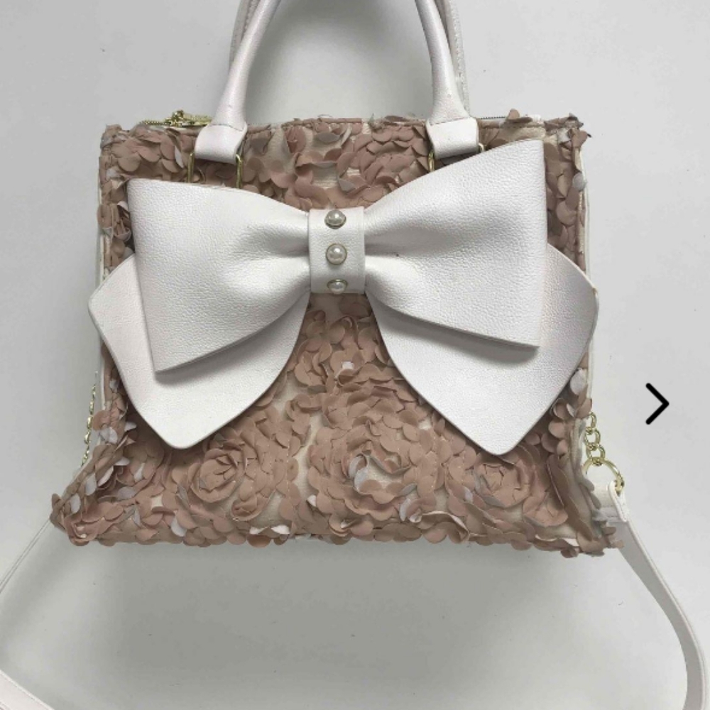 AVAILABLE NOW Betsey Johnson. New large bow bag